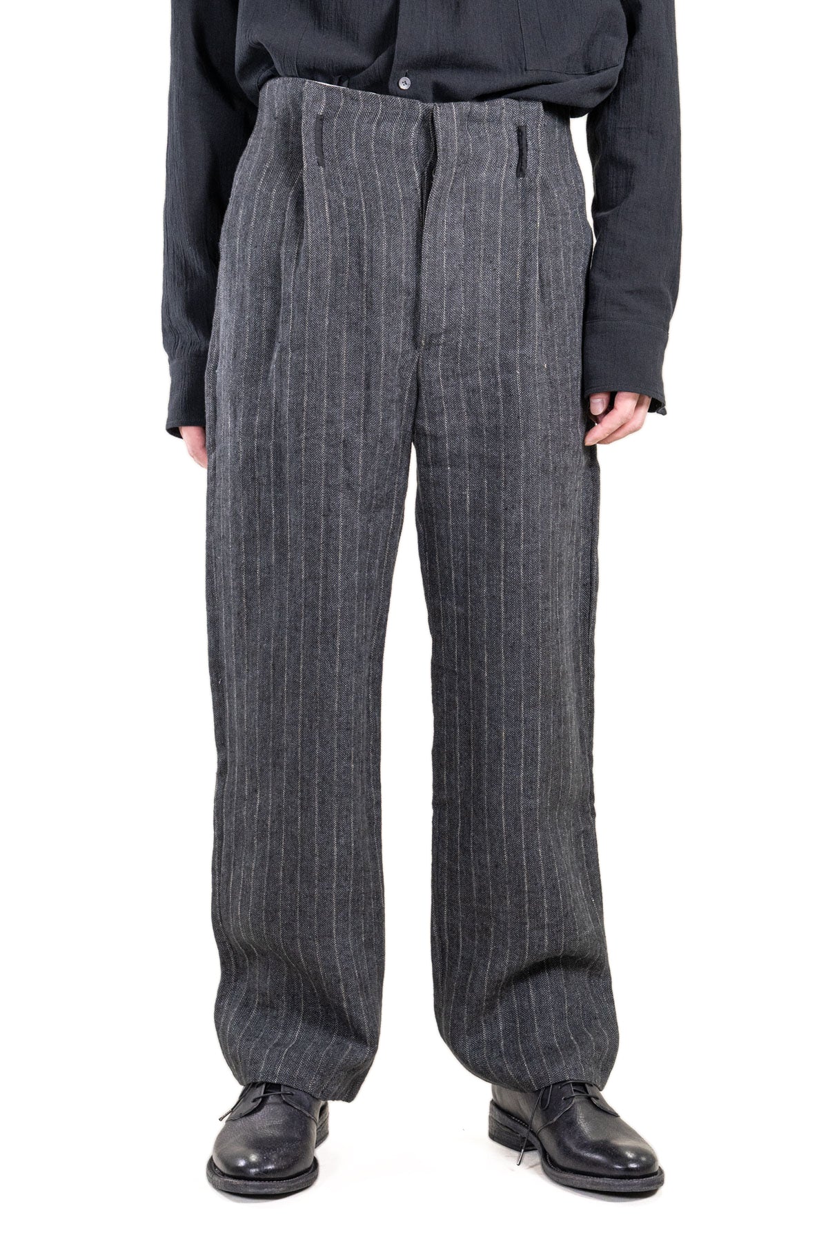 PLEATED TROUSERS
