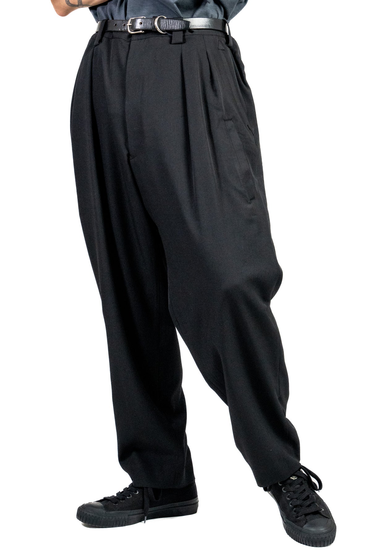 Gabardine pants with beaded pocket