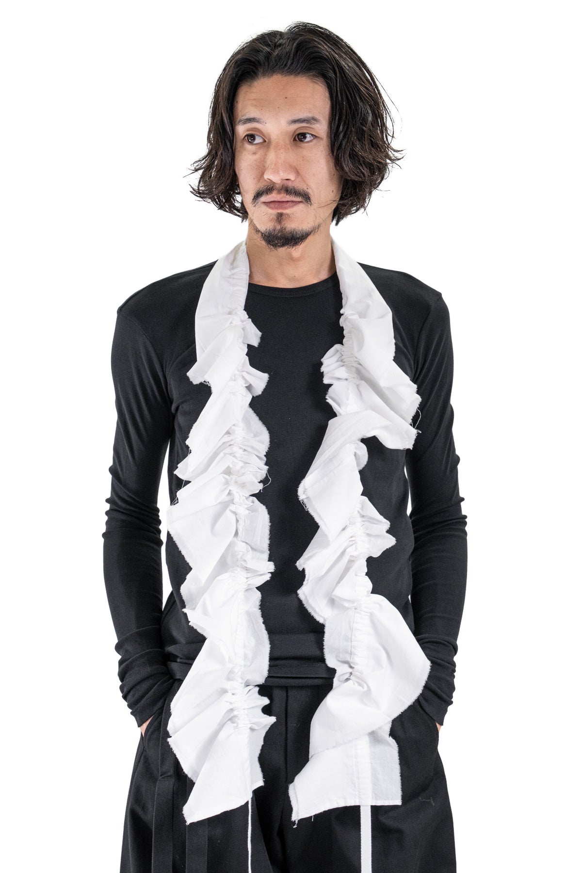 OLOF RUFFLED COLLAR WITH DRAWSTRING