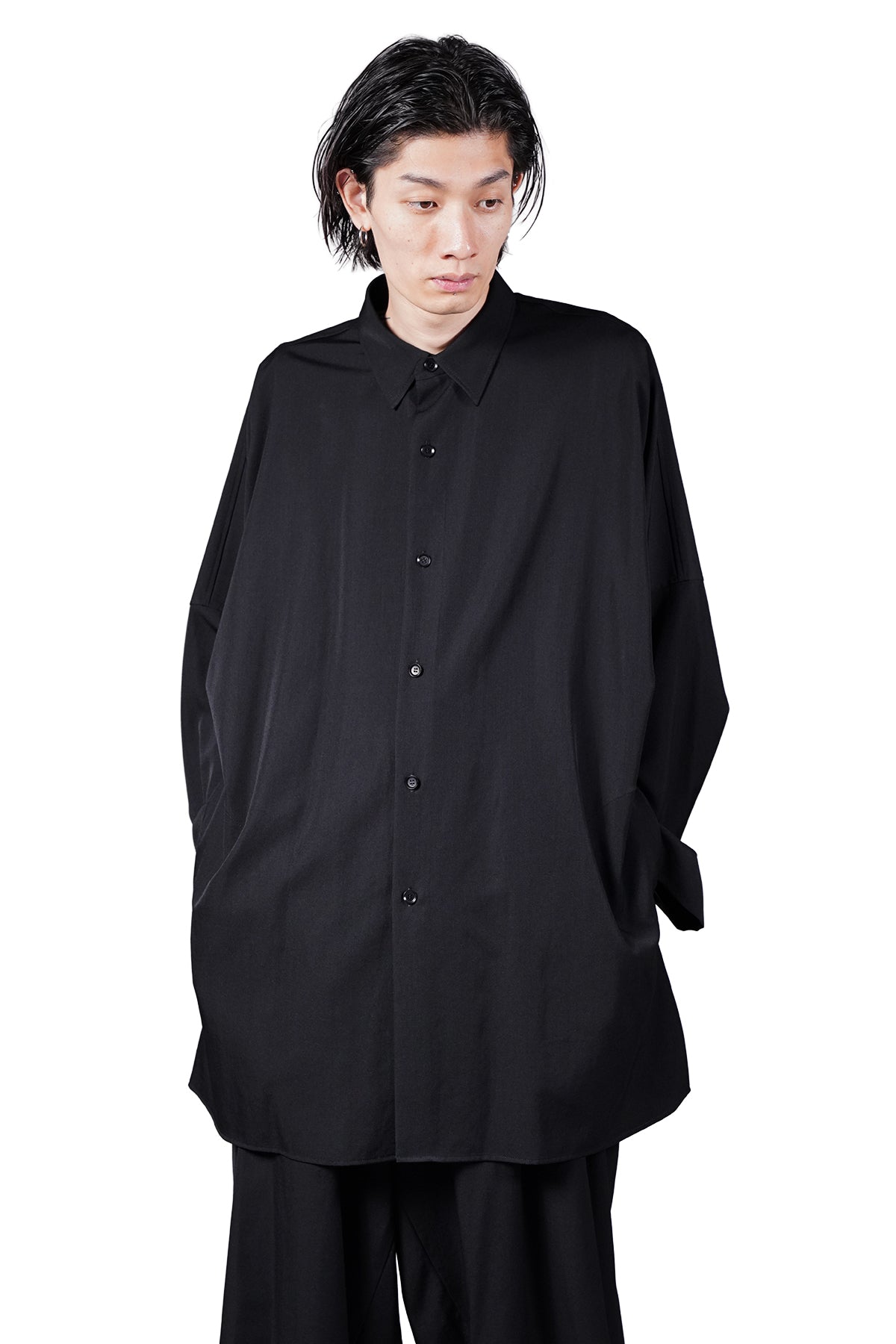 DOLMAN-SLEEVE SHIRT