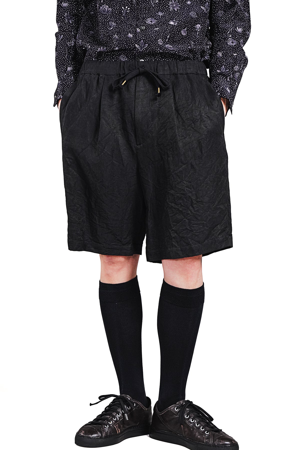 SINGLE PLEATED EASY SHORTS