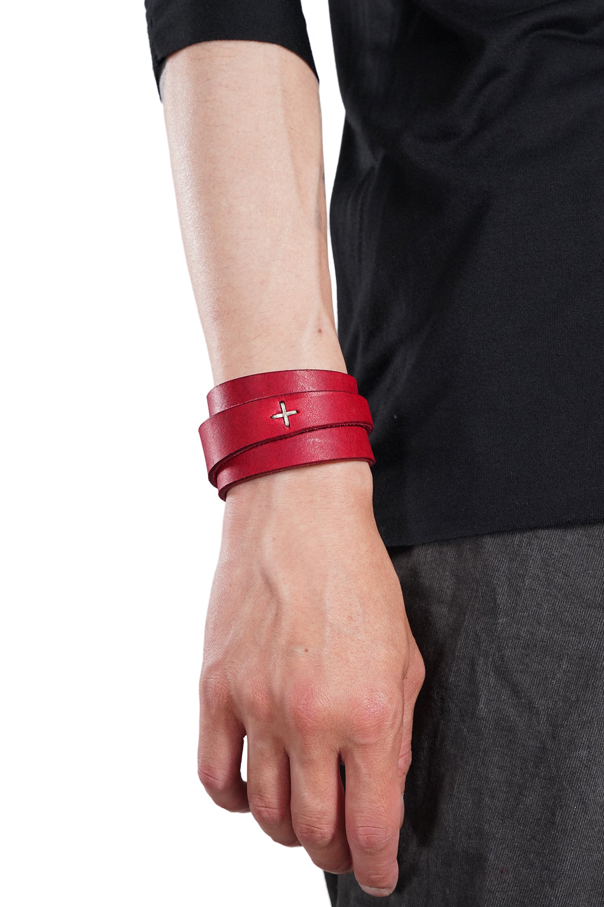 CROISSANT LEATHER BRACELET