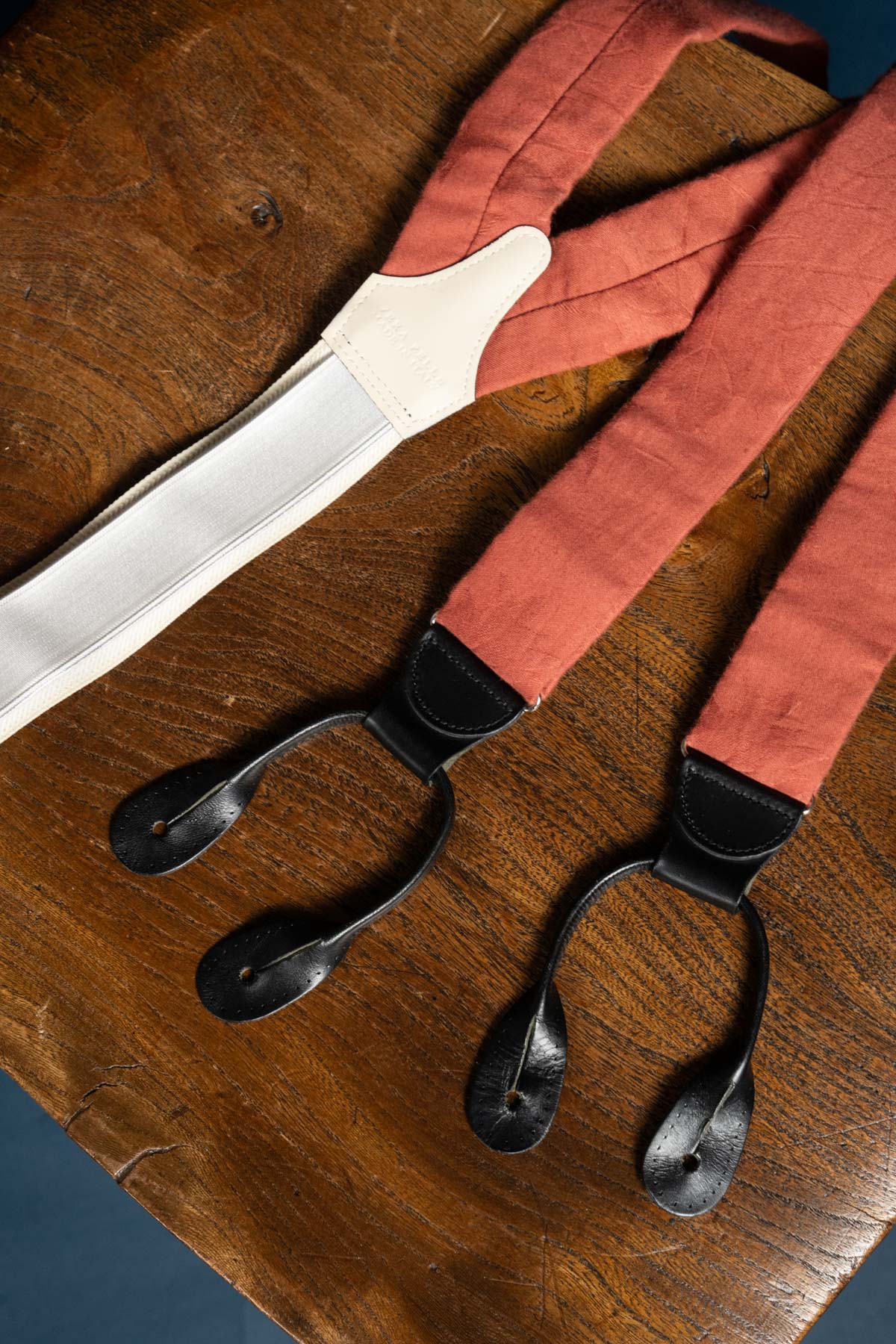 SUSPENDER