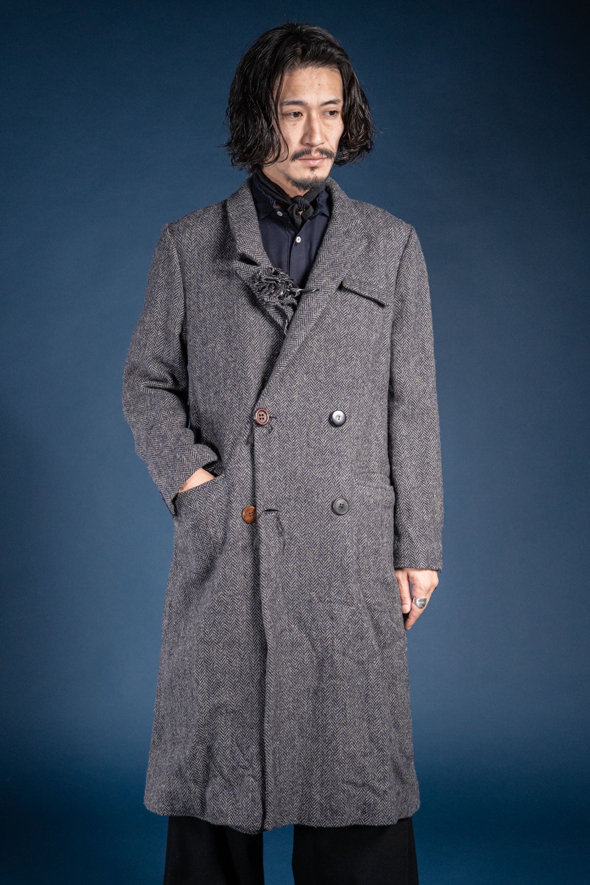 DOUBLE BREASTED COAT