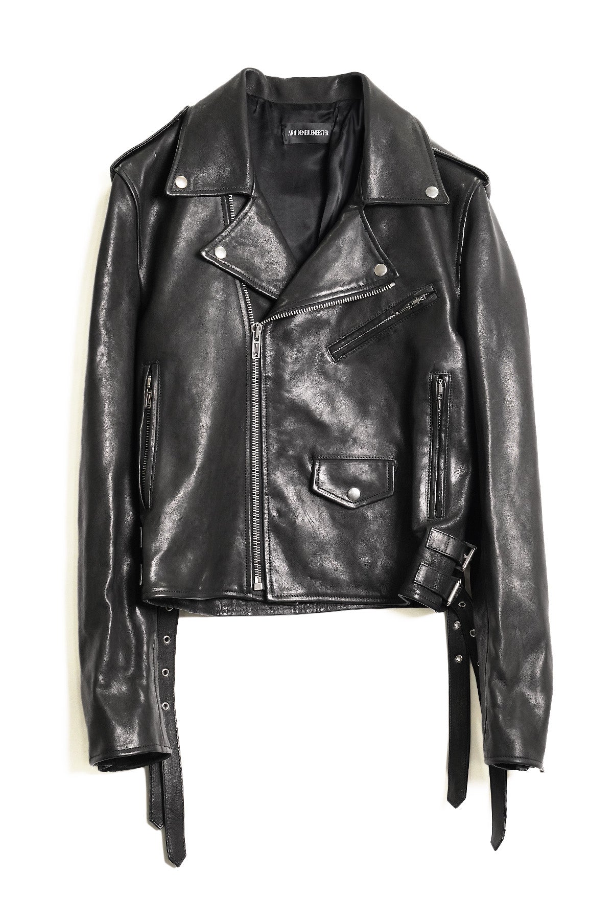 ANN DEMEULEMEESTER – HUES ONLINE