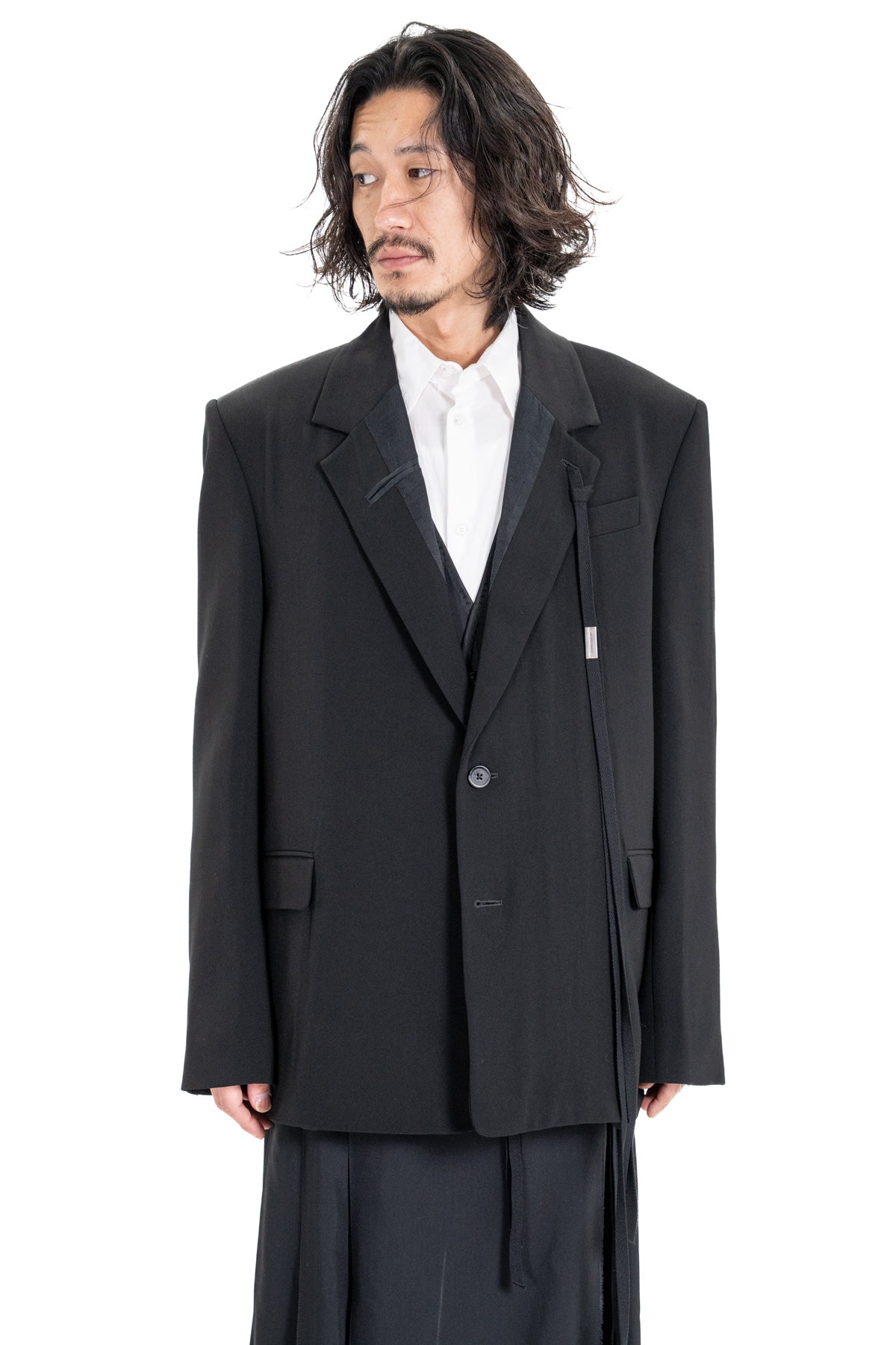 ANN DEMEULEMEESTER – HUES ONLINE