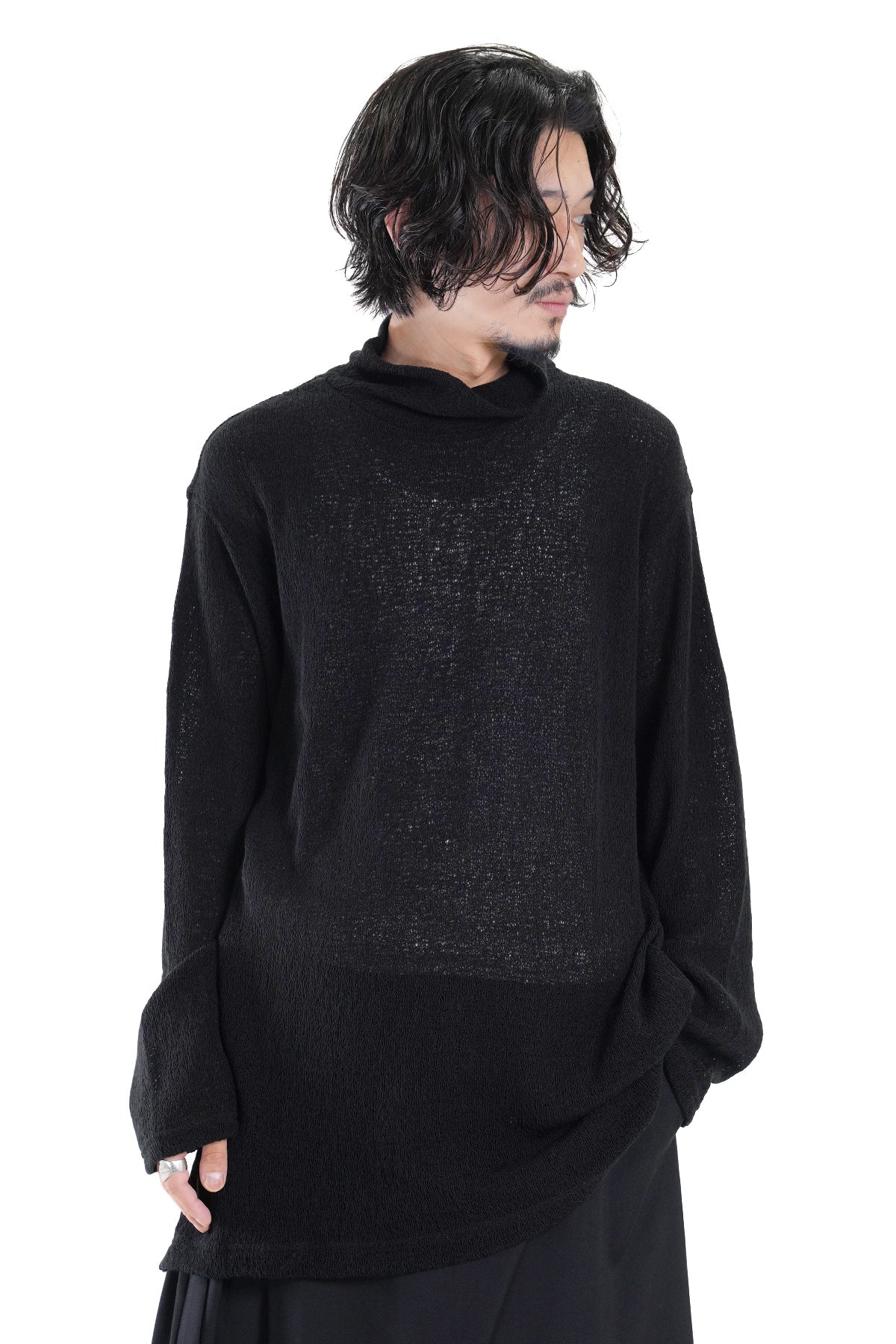 TURTLE NECK LONG SLEEVE T-SHIRT