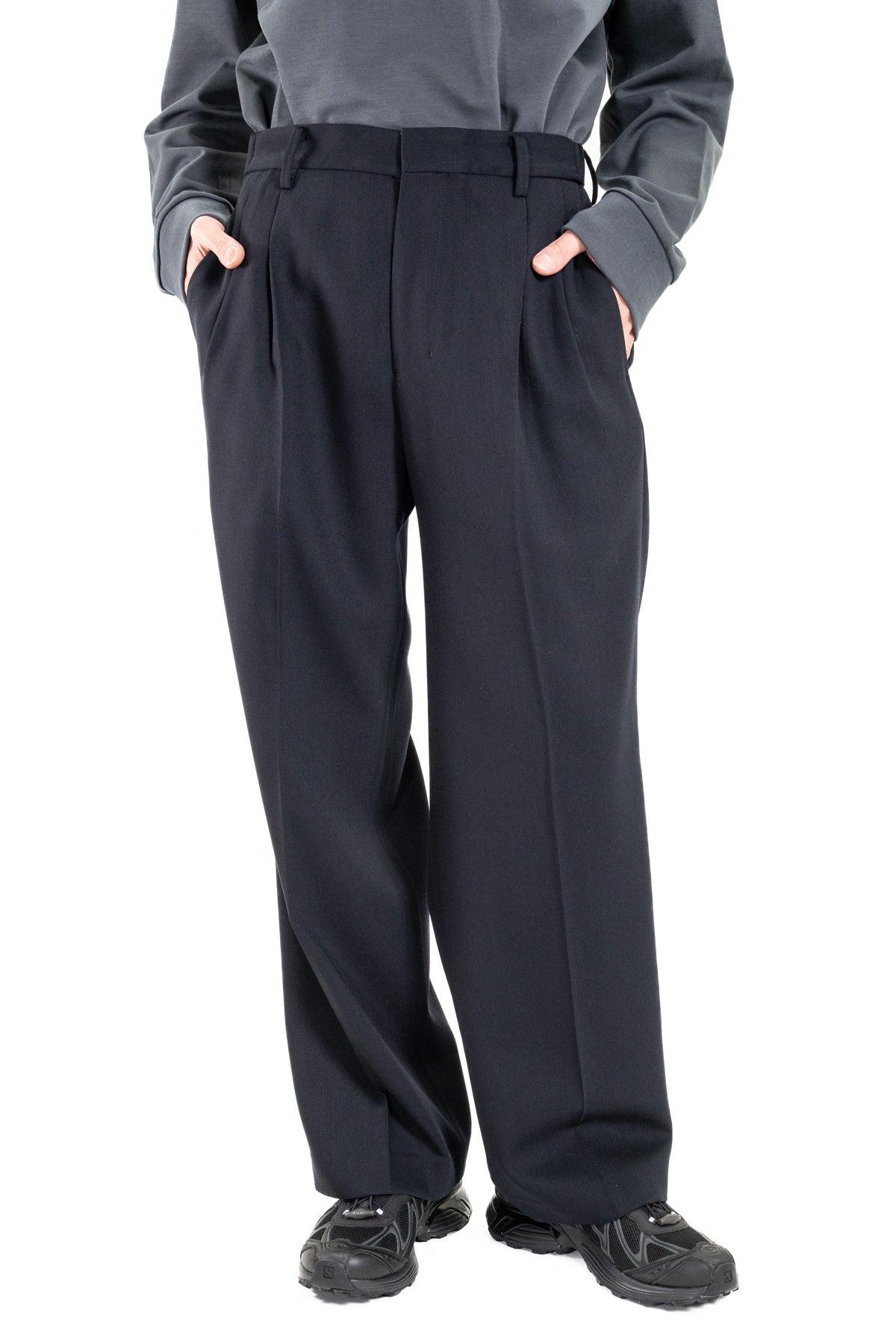 TWO TUCKS WIDE TROUSERS