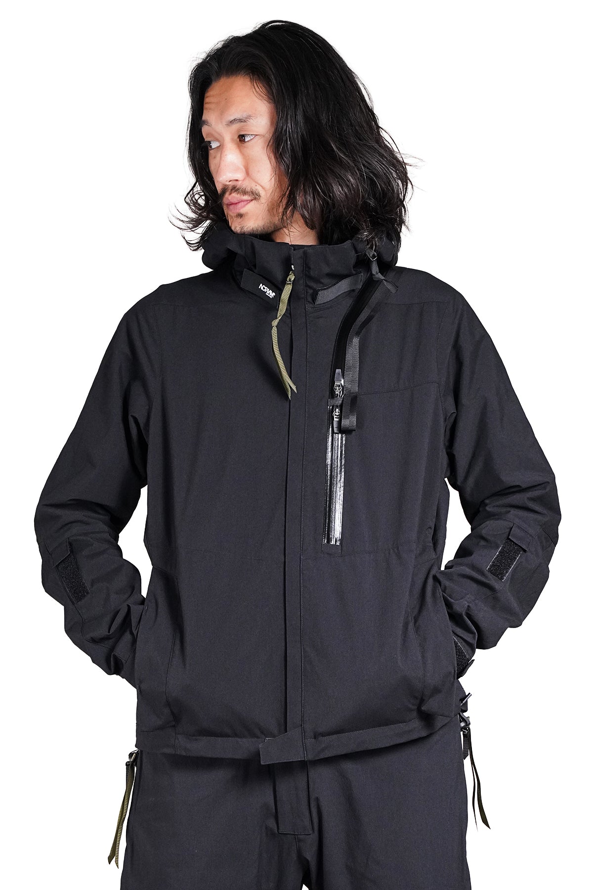 ENCAPSULATED NYLON VEHICULAR JACKET