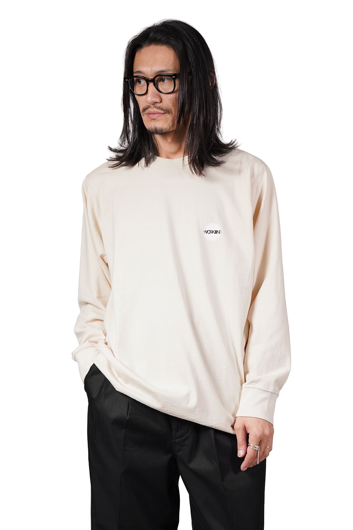 LONG SLEEVE STAR STICKER T