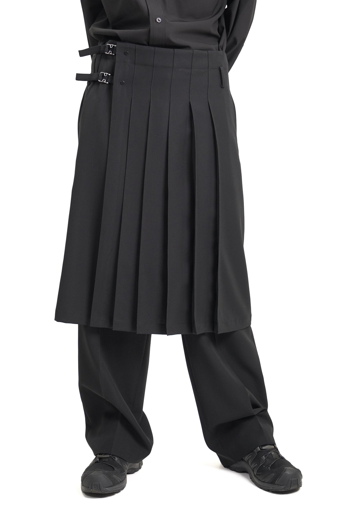 PLEATS WRAP SKIRT