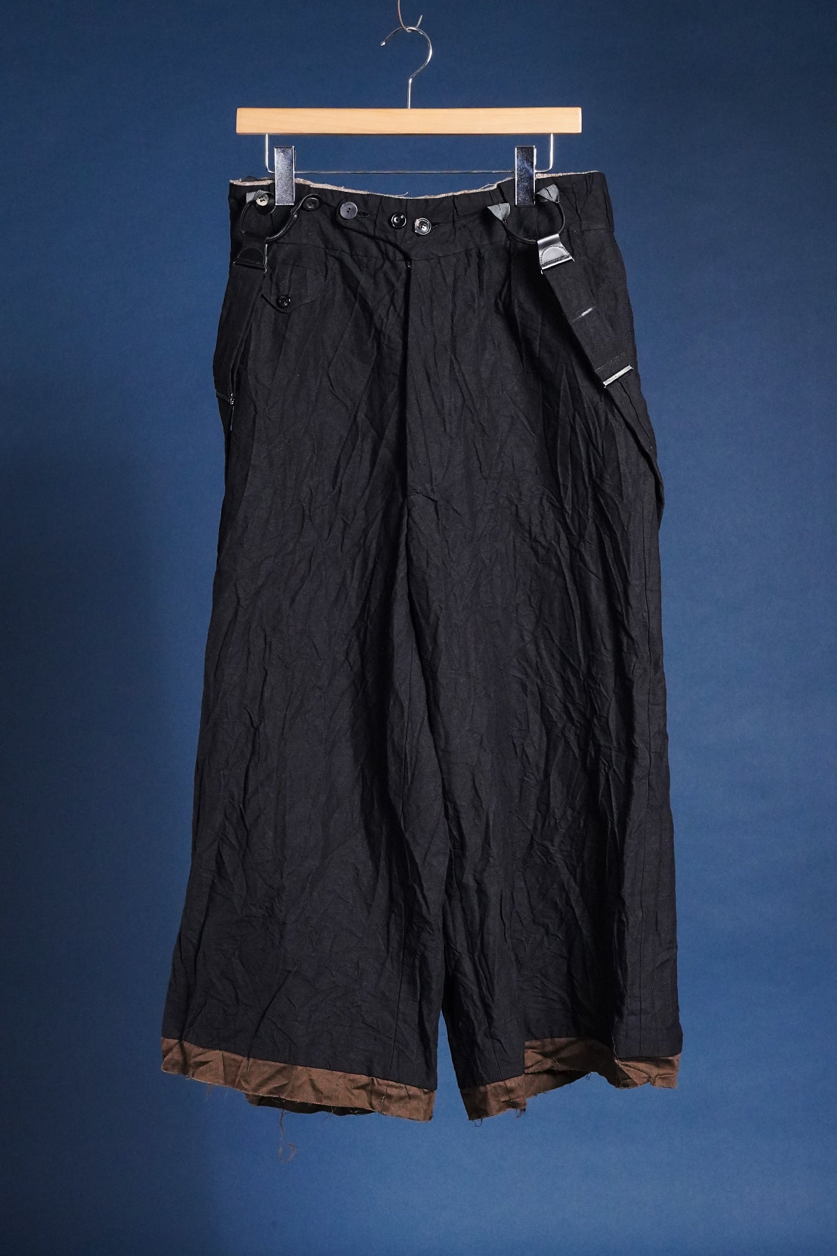 TROUSERS *SUSPENDERS