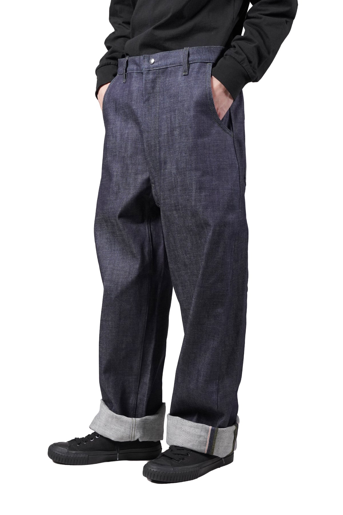 TAPERED JEAN