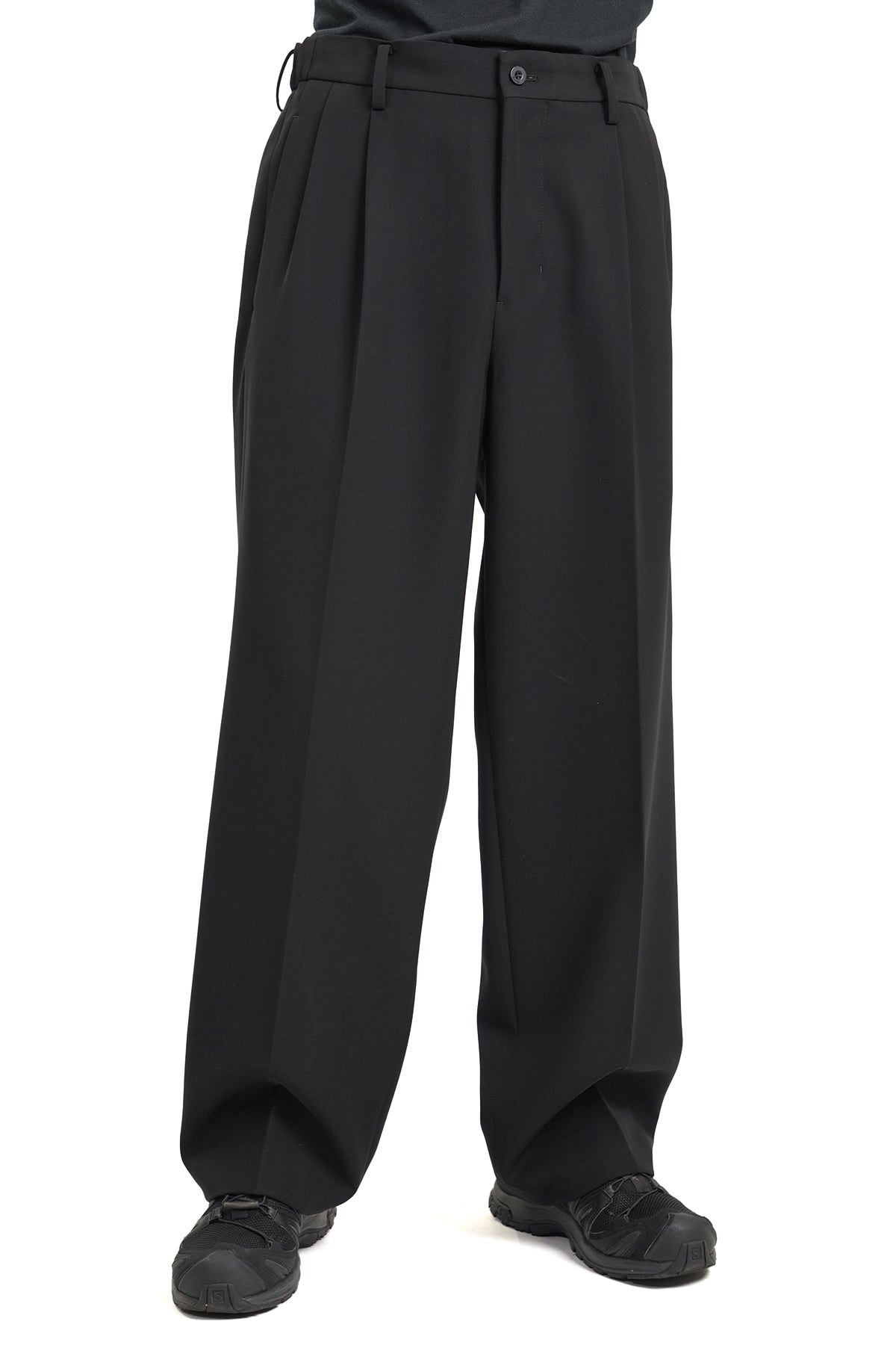 TWO TUCKS WIDE TROUSERS