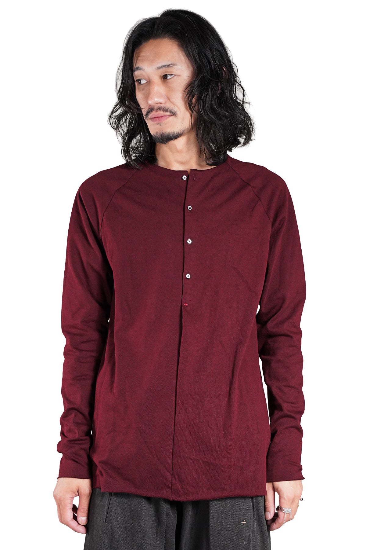 HENLEY RAGLAN LONG SLEEVE MEDIUM FIT T-SHIRT