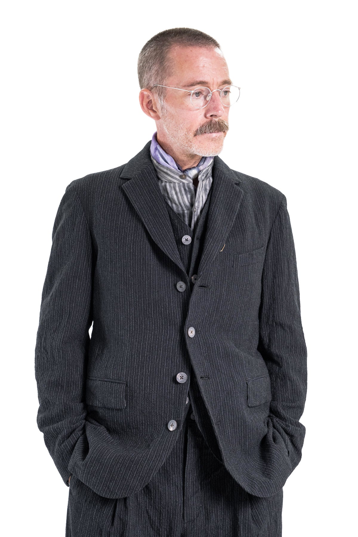 NOTCHED LAPEL SACK COAT