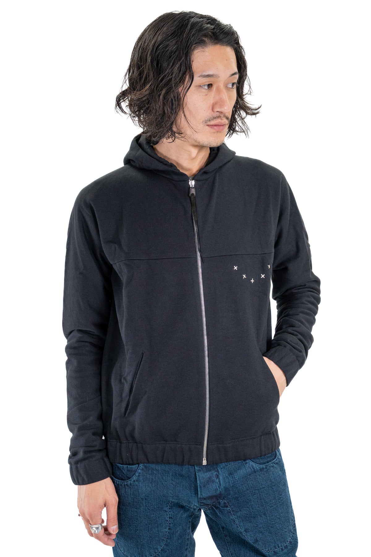 MEDIUM FIT HOODIE